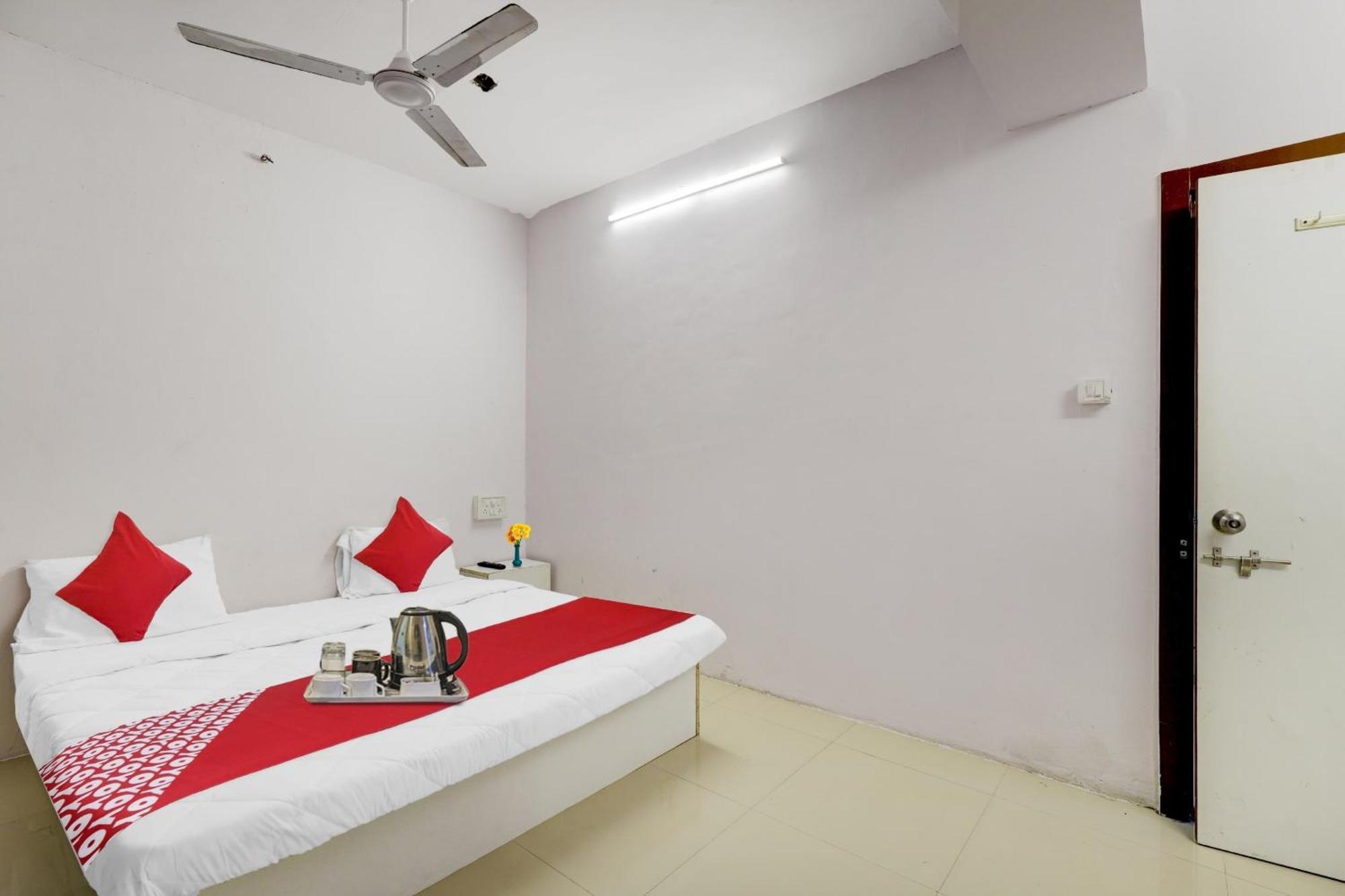 Hotel O Cozy Rooms สุรัต ภายนอก รูปภาพ