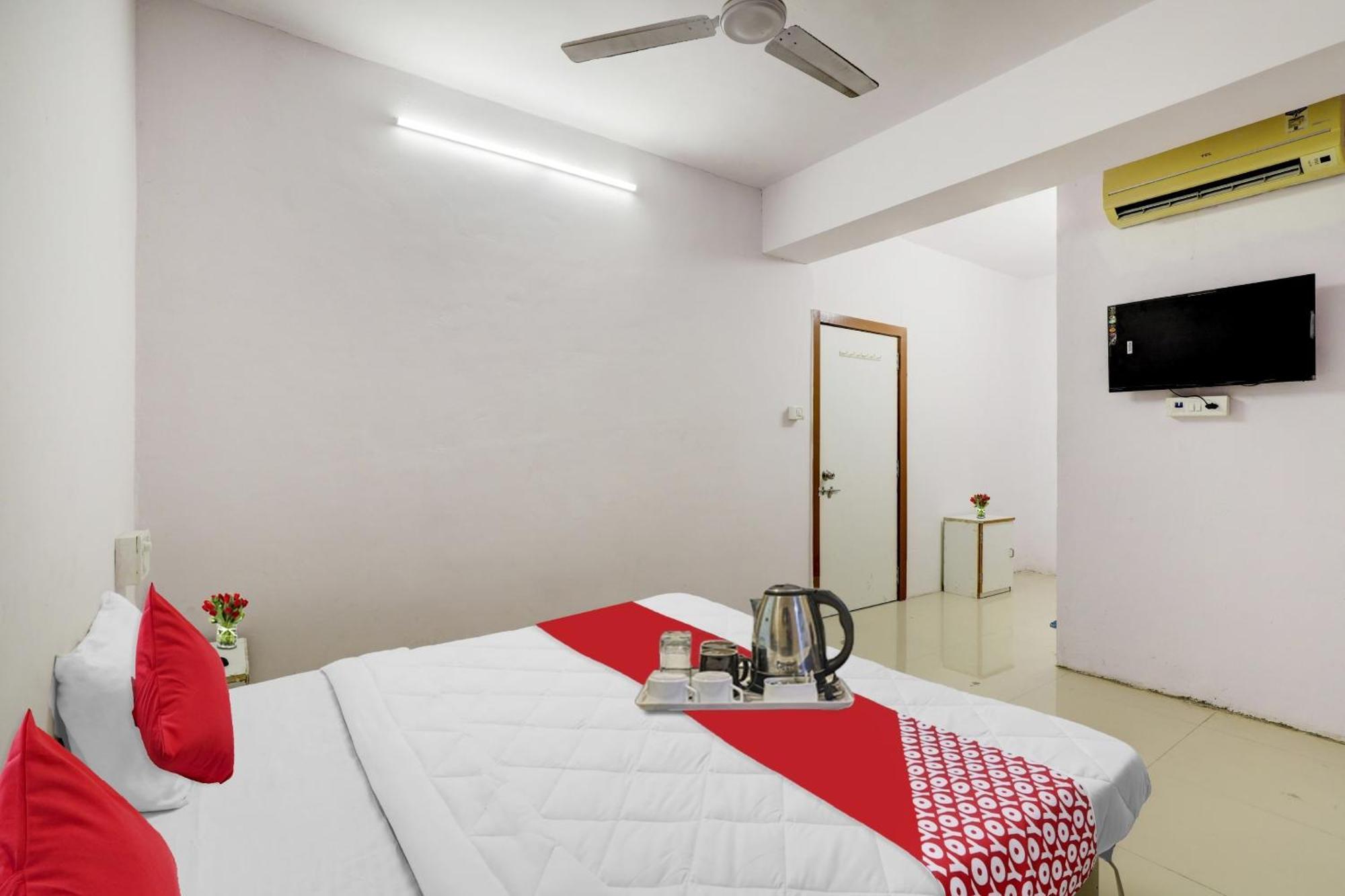 Hotel O Cozy Rooms สุรัต ภายนอก รูปภาพ