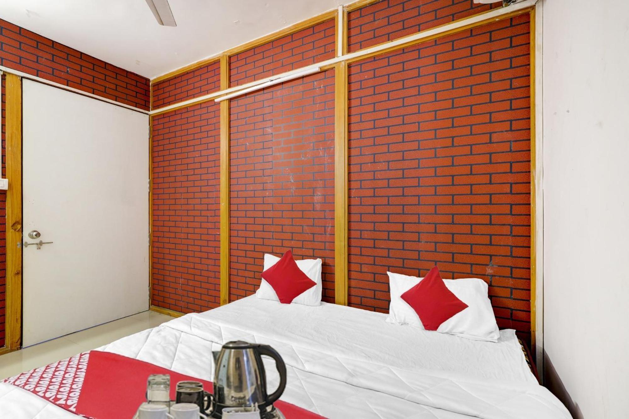 Hotel O Cozy Rooms สุรัต ภายนอก รูปภาพ